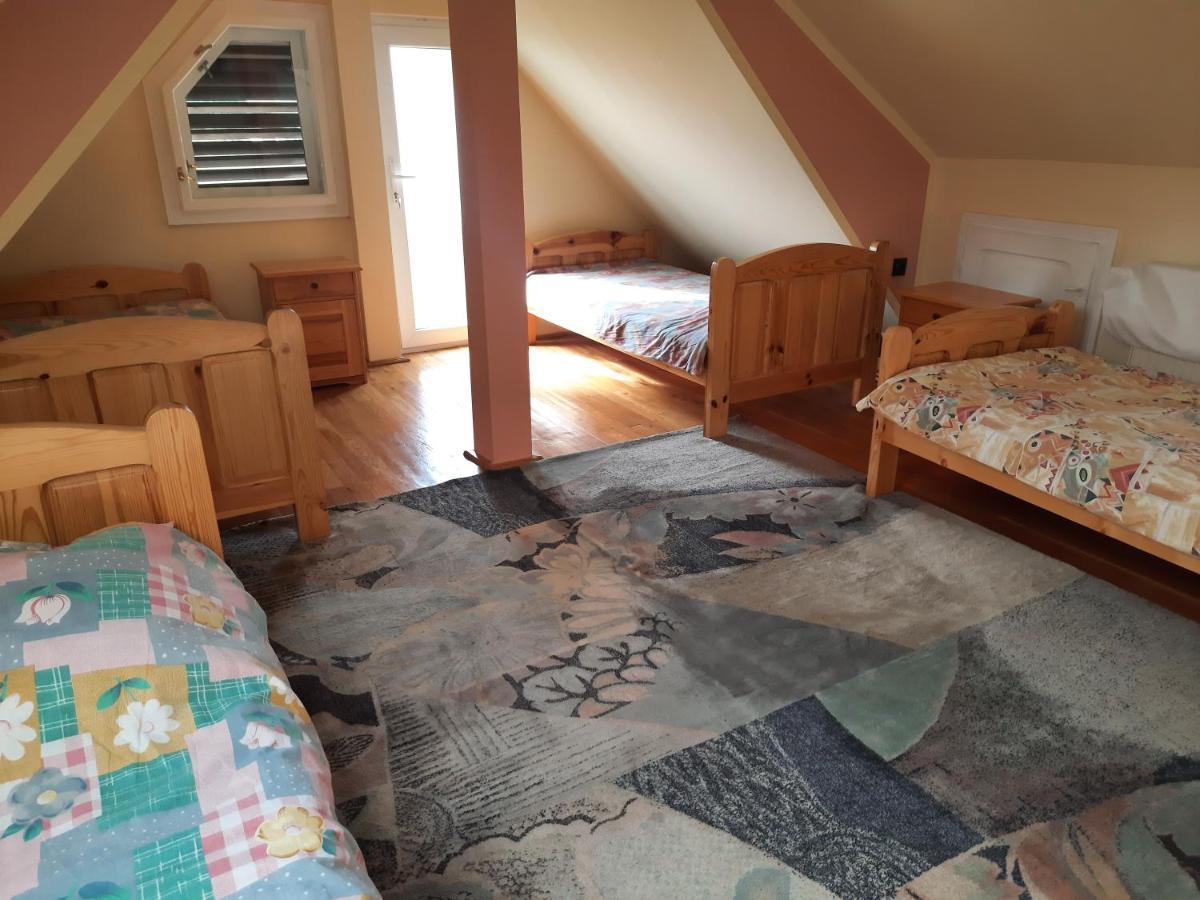 Отель Antal Apartmans Lunca De Sus Kulcsoshaz Gyimesfelsolok Экстерьер фото